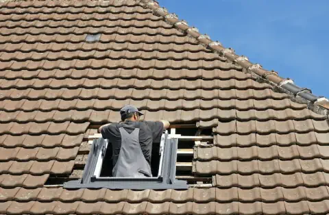 Pose de velux - Grand Bourgtheroulde